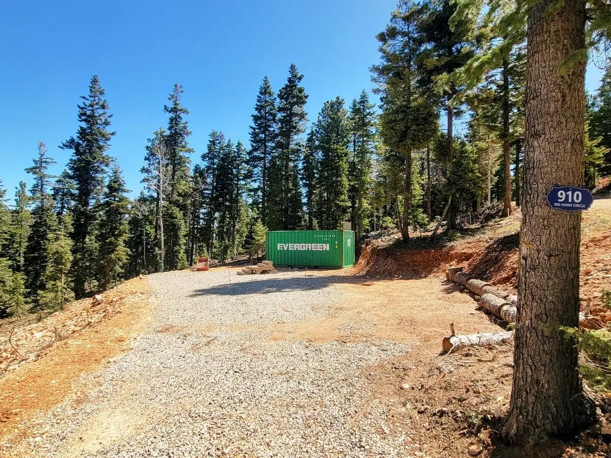 910 W Big Horn Cir, Duck Creek Village, UT 84762 - #1