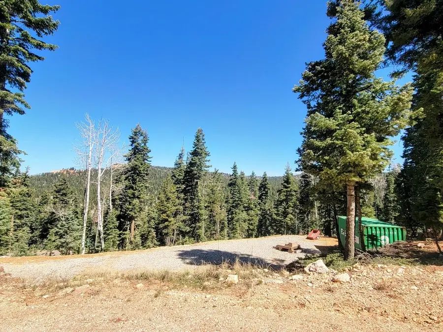 910 W Big Horn Cir, Duck Creek Village, UT 84762 - #2