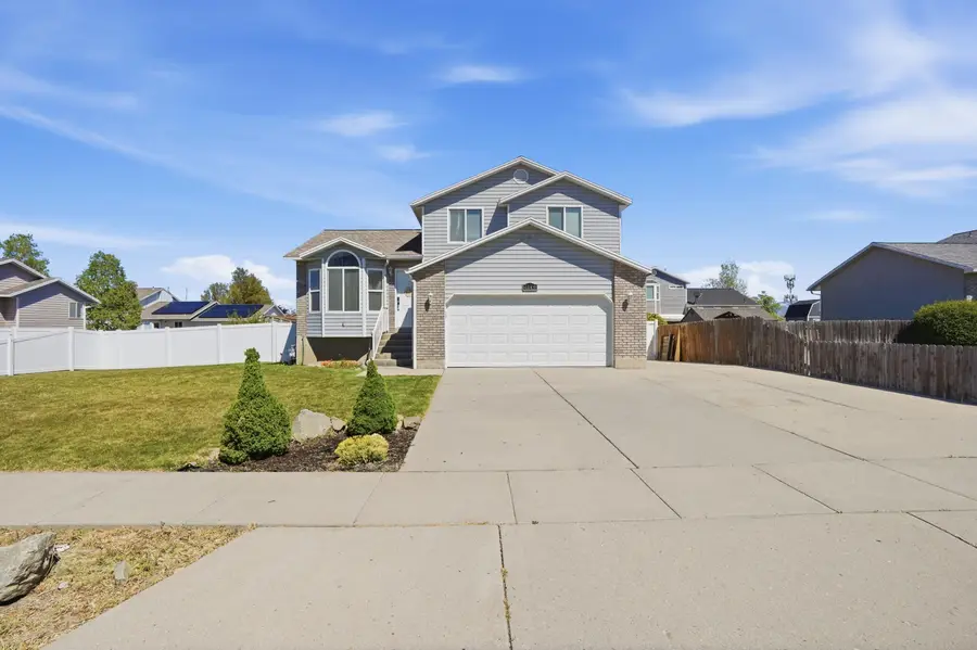 6149 S Walnut Wood Dr, Salt Lake City, UT 84118 - #2