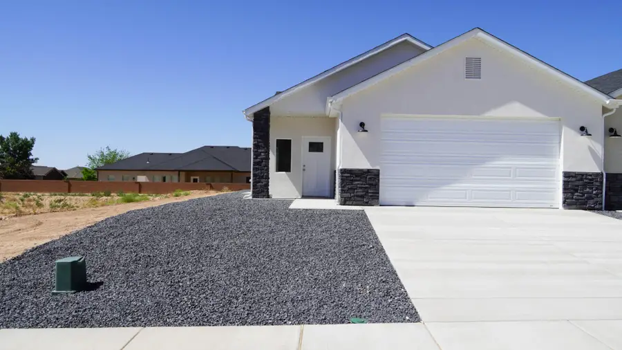 133 W 2725, Cedar City, UT 84721 - #2