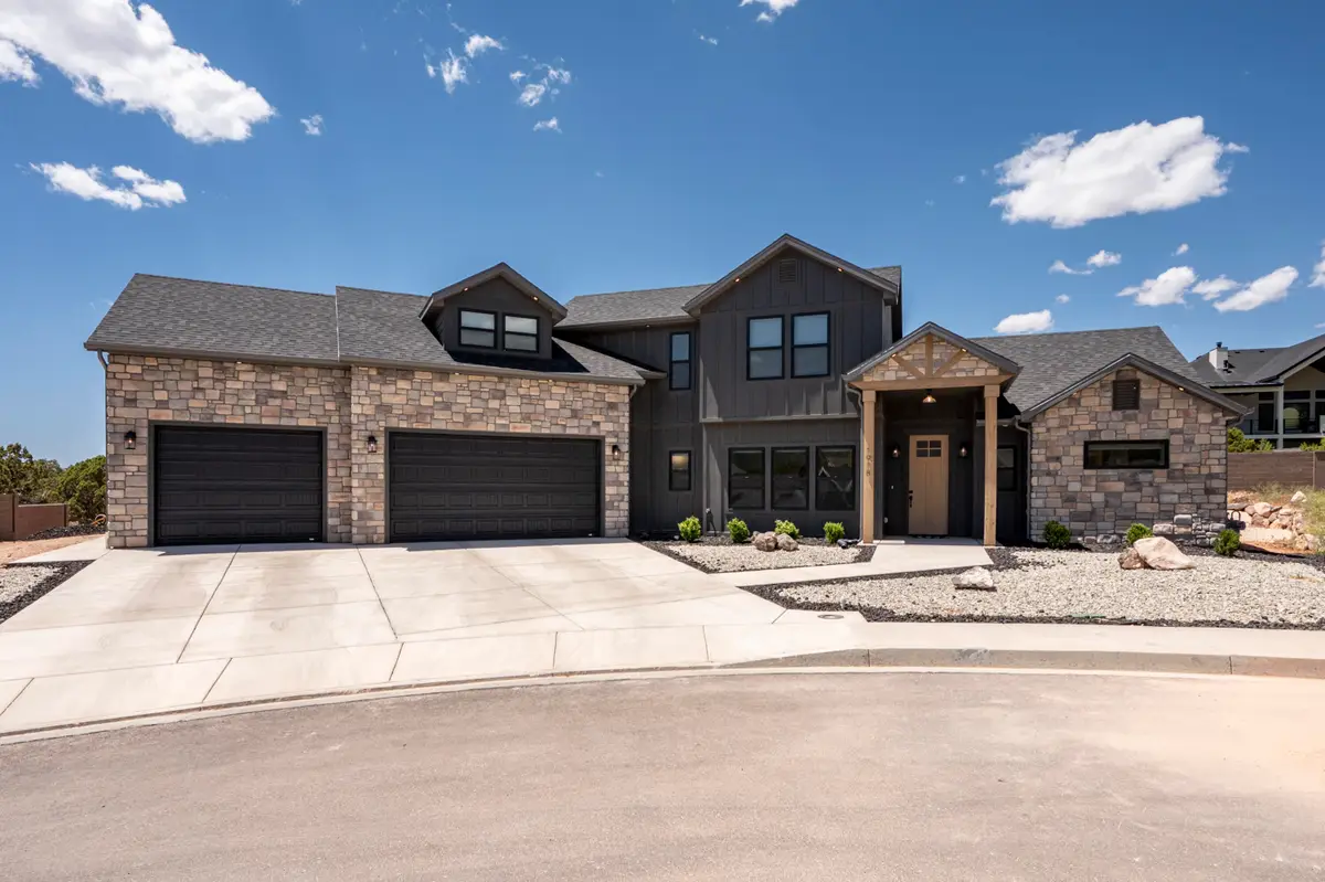 1918 S Oak Springs Cir, Cedar City, UT 84720 - #1