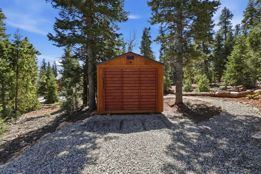 260 E Quaking Aspen Dr, Duck Creek Village, UT 84762 - #2