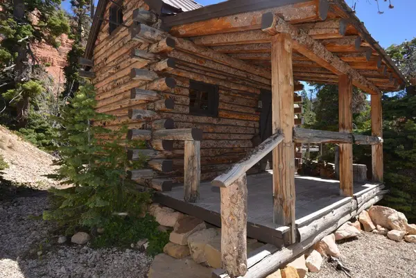 2008 W Brown Bear Road, Duck Creek Village, UT 84762