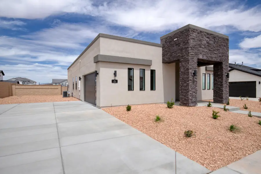 488 W Cedar Hill Dr, Saint George, UT 84790 - #3