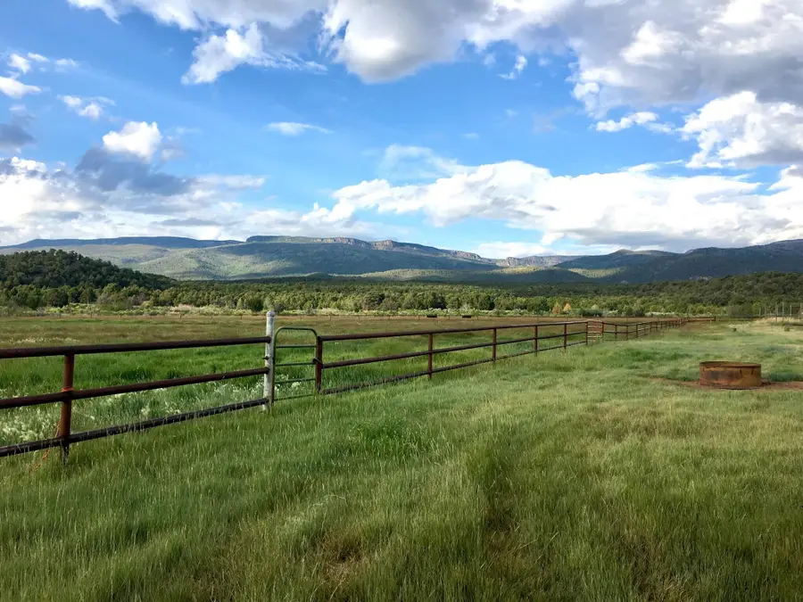 713 W Eagle View Ranch, Teasdale, UT 84773 - #3