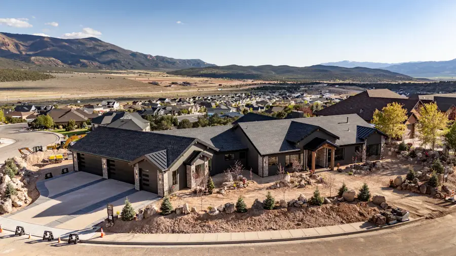 2046 S Eagle Ridge Lp, Cedar City, UT 84720 - #2
