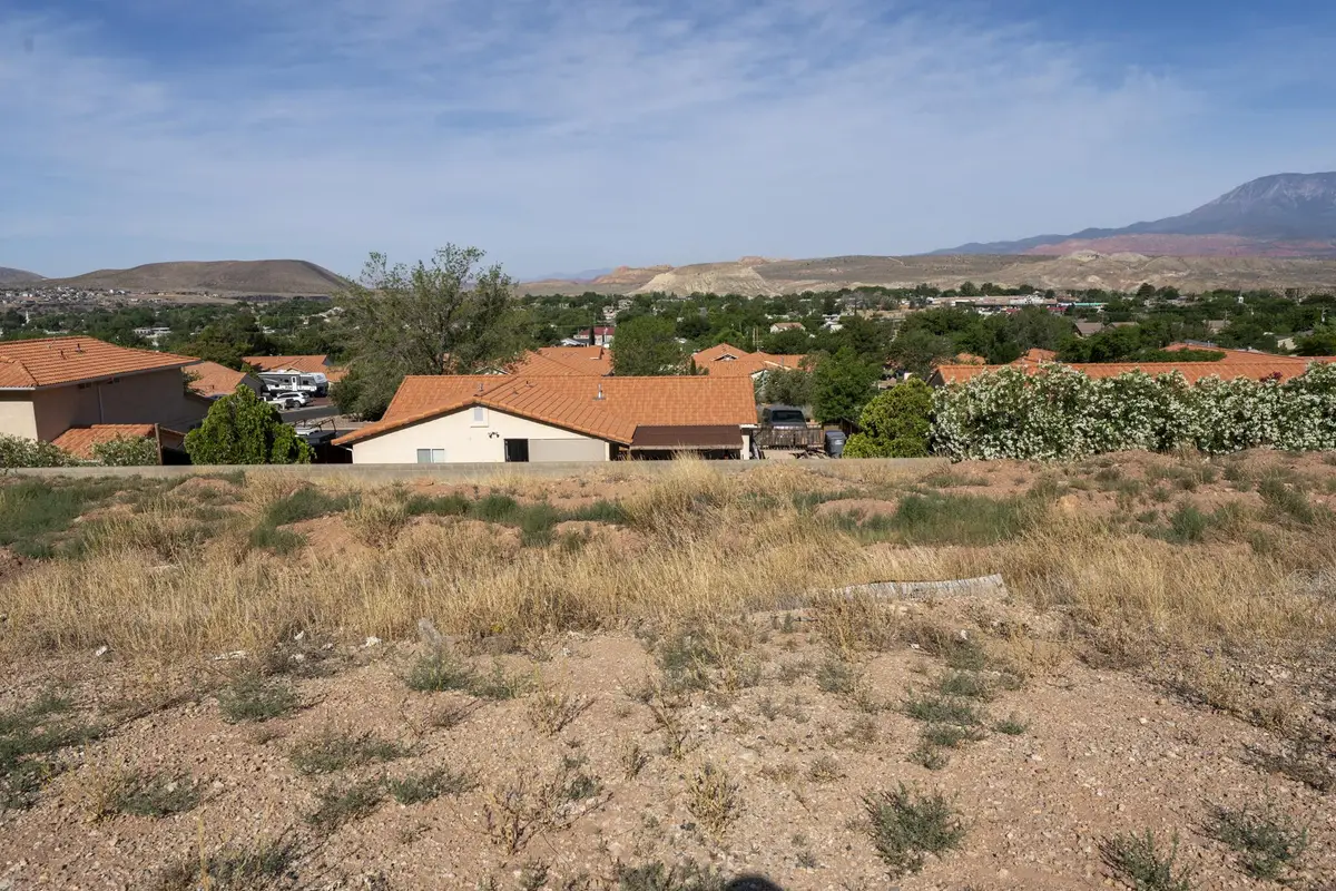 339 N 200, La Verkin, UT 84745 - #1