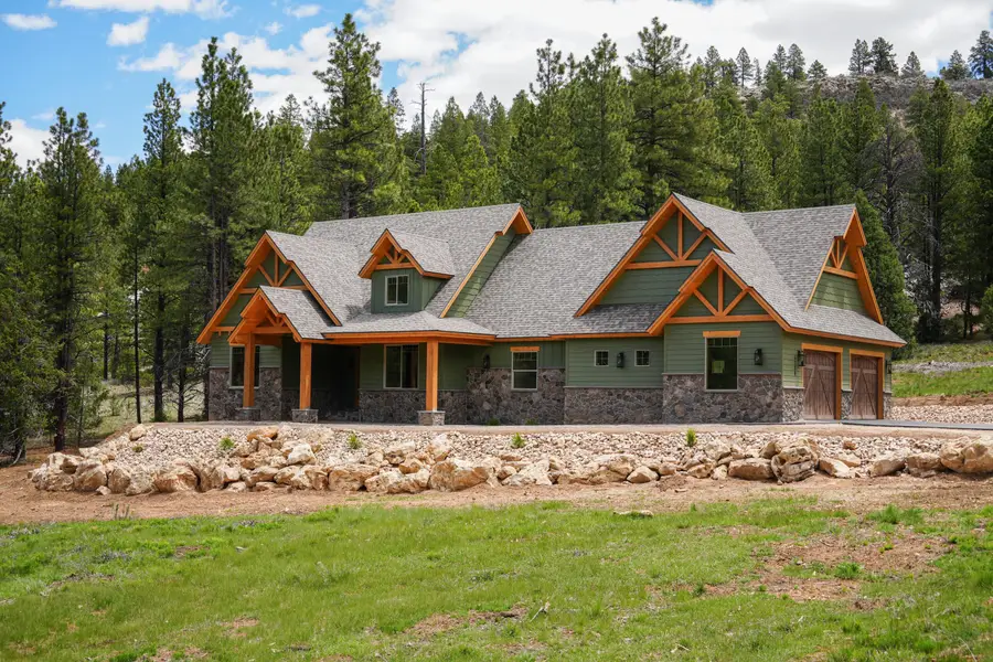 4200 N. Elk Meadows Drive, Duck Creek Village, UT 84762 - #2