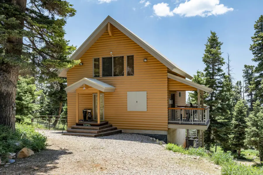 5675 W Mountain Lion Dr, Duck Creek Village, UT 84762 - #2