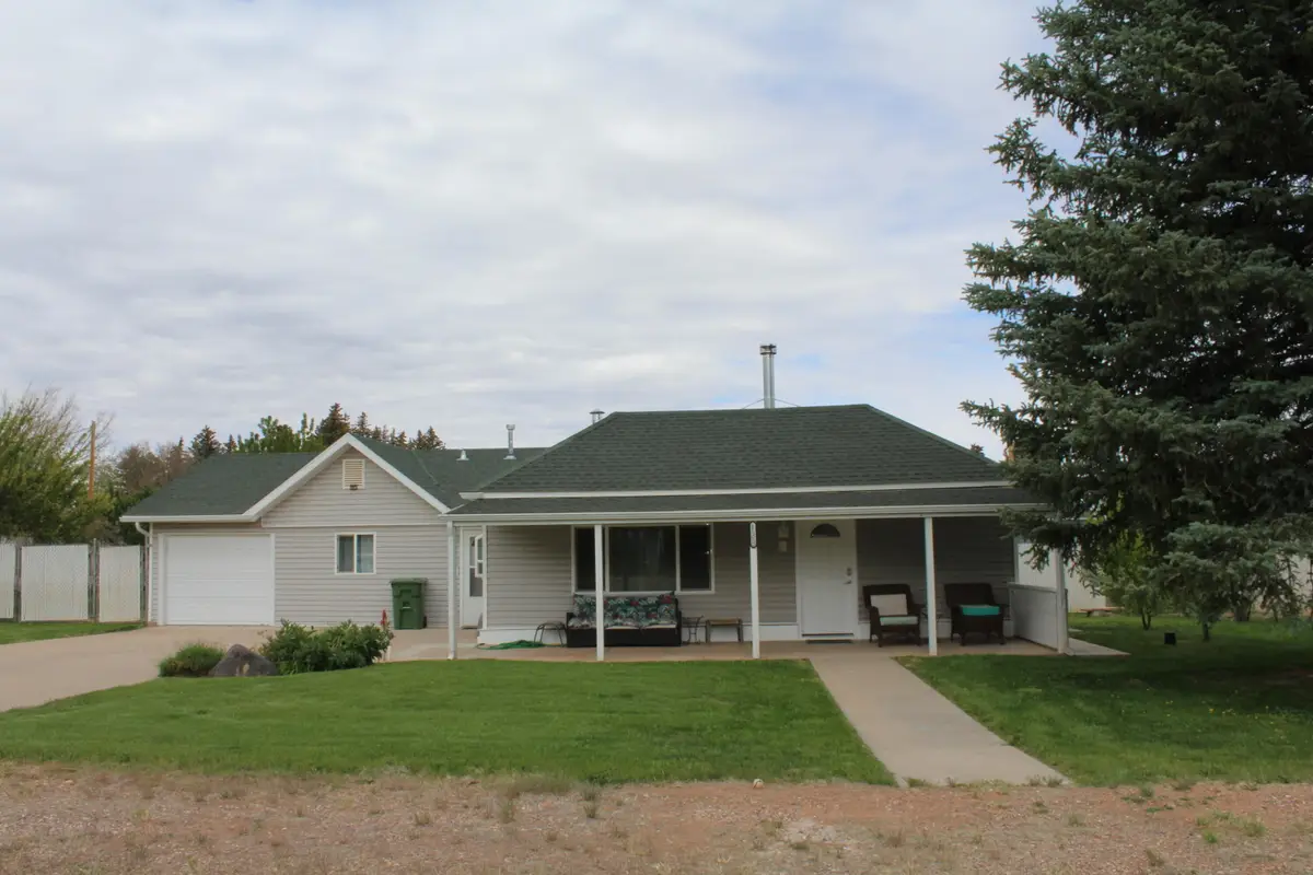 138 S 100, Parowan, UT 84761 - #1