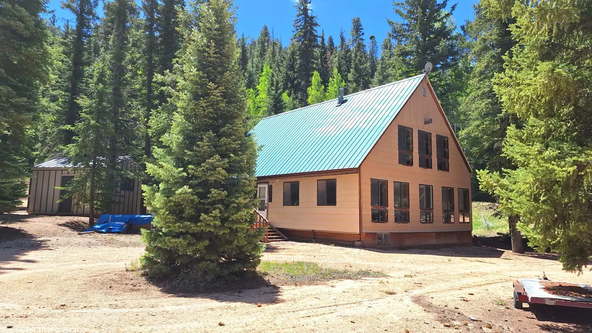 3655 E Sequoia Dr, Alton, UT 84710 - #1