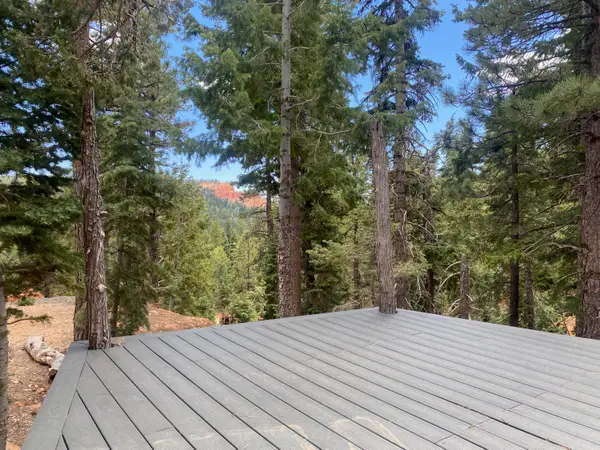 1395 W Canyon Breeze Dr, Duck Creek Village, UT 84762