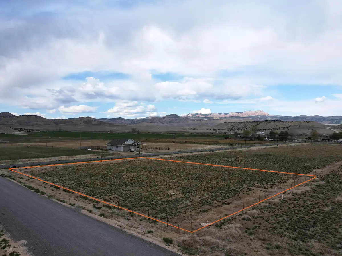 330 330 E Center, Tropic, UT 84776 - #1