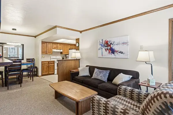 150 W Ridge View St. #211, Brian Head, UT 84719