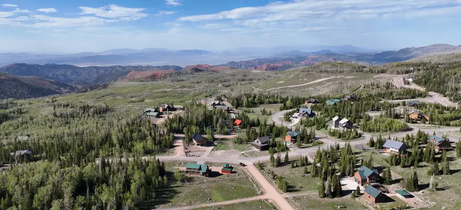 39 S Quill Rd, Brian Head, UT 84719 - #2