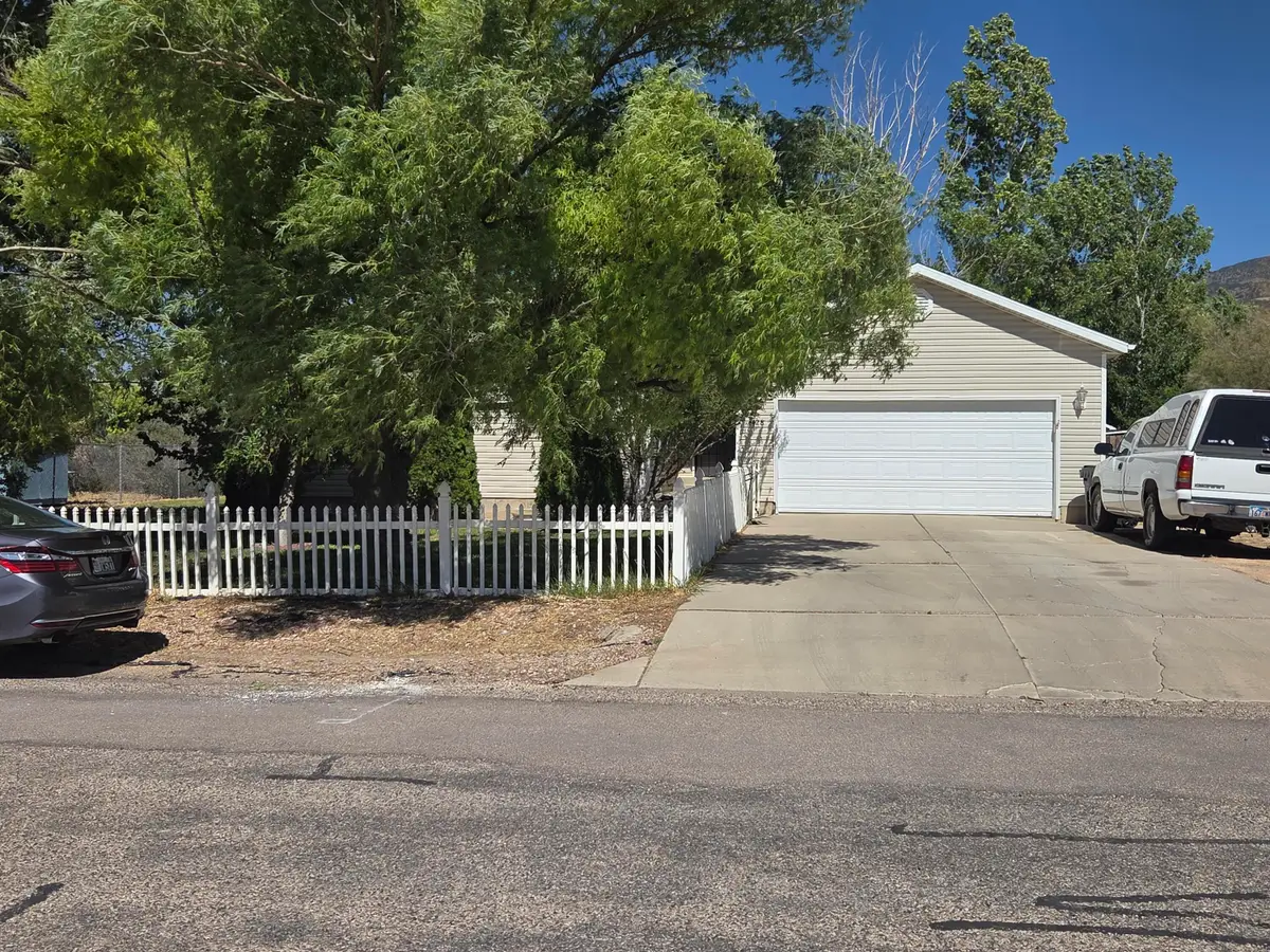 4428 N Tumble Weed Dr, Enoch, UT 84721 - #1