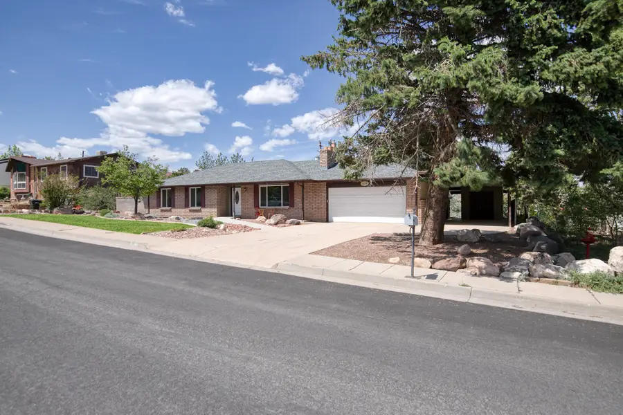 978 S Fountain Dr, Cedar City, UT 84720 - #3
