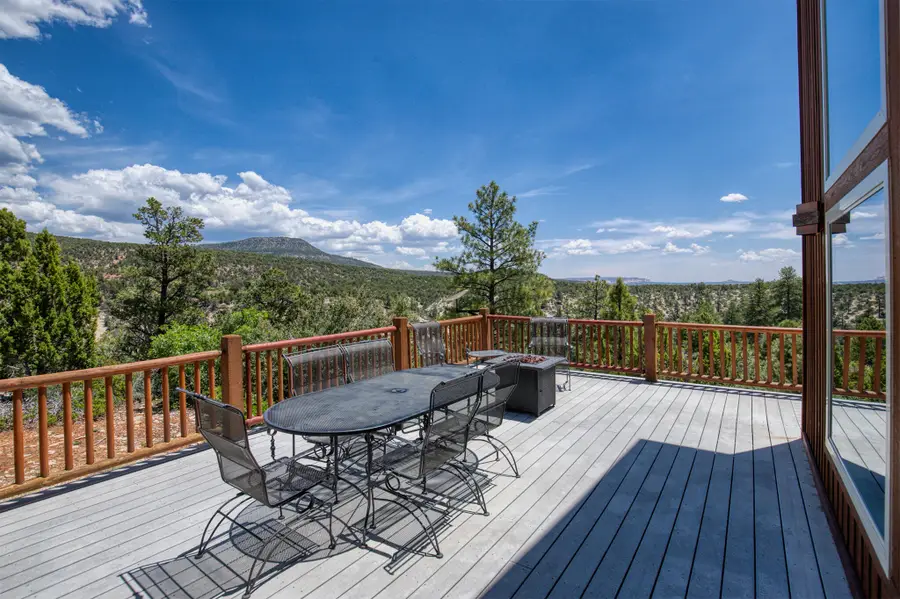 755 S Zion Ridge Dr, Orderville, UT 84758 - #2