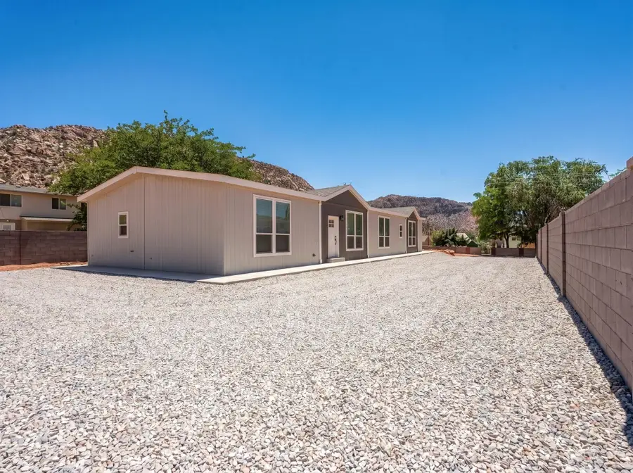 476 E Jessop Ave, Hildale, UT 84784 - #3