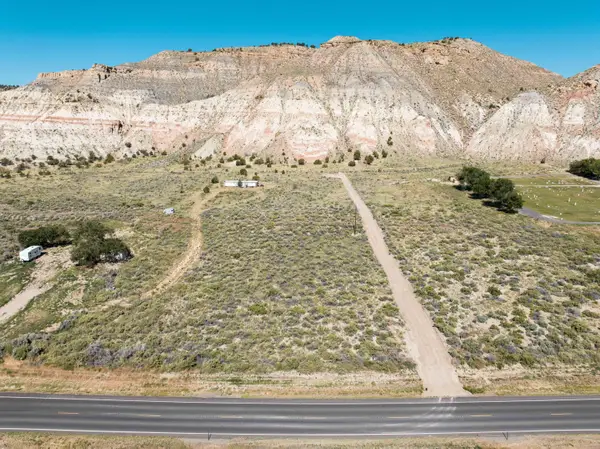 689 N Utah 12, Cannonville, UT 84718