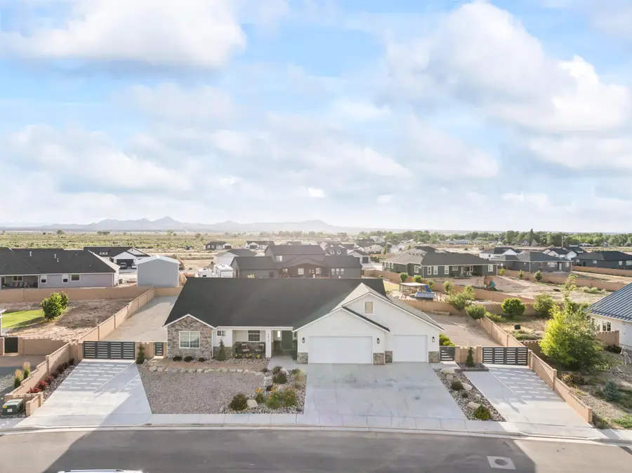 4673 N 2525, Cedar City, UT 84721 - #2