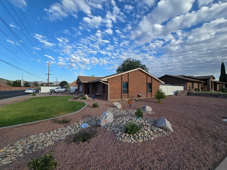 885 E 900, Saint George, UT 84790 - #3