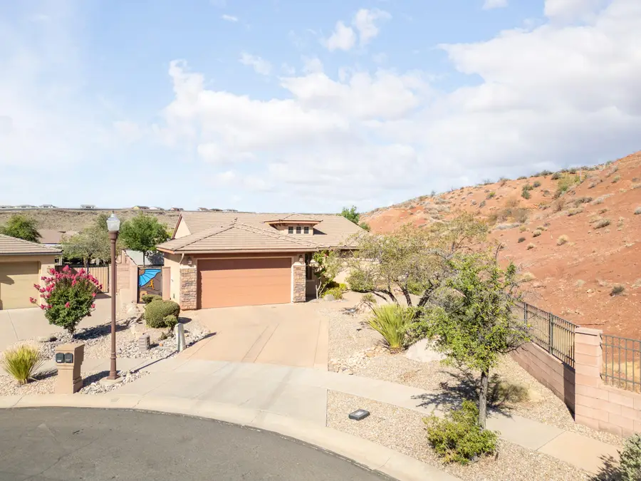 2906 E Autumn Rose Dr, Washington, UT 84780 - #2