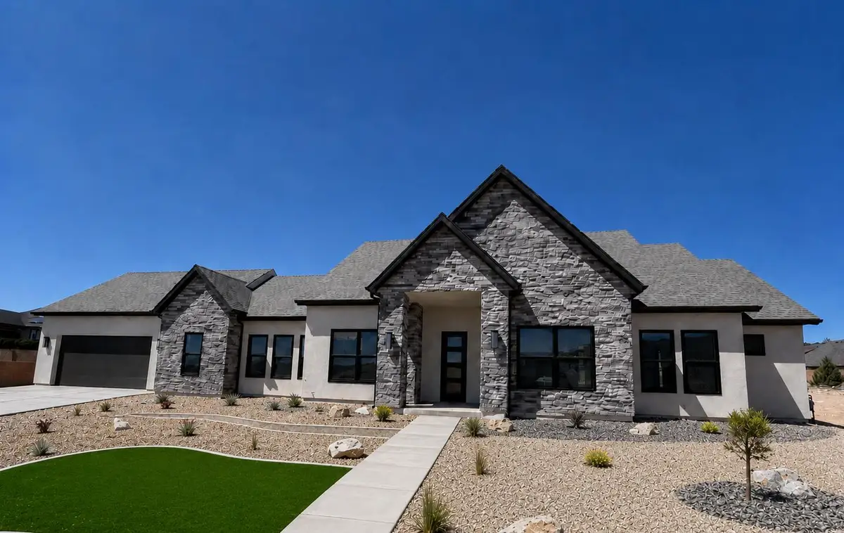 2152 S Bluff Dr, Cedar City, UT 84720 - #1
