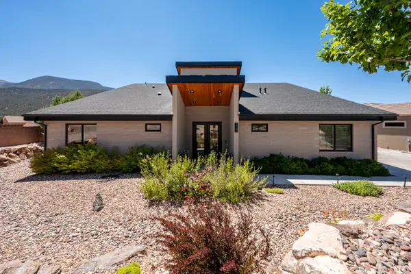 2147 S Hawk Dr, Cedar City, UT 84720
