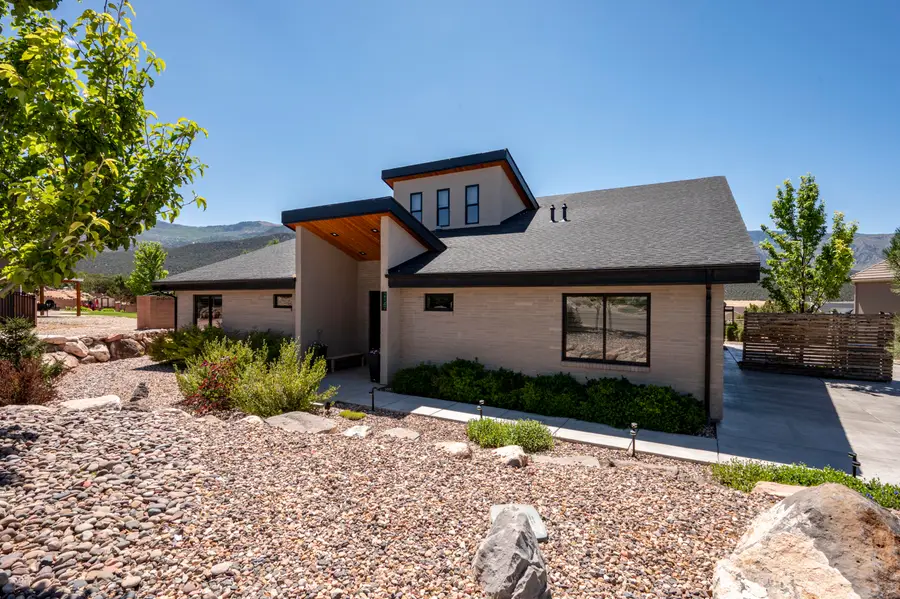 2147 S Hawk Dr, Cedar City, UT 84720 - #3
