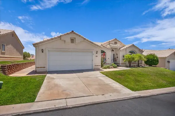 225 N Valley View Dr #69, St George, UT 84770