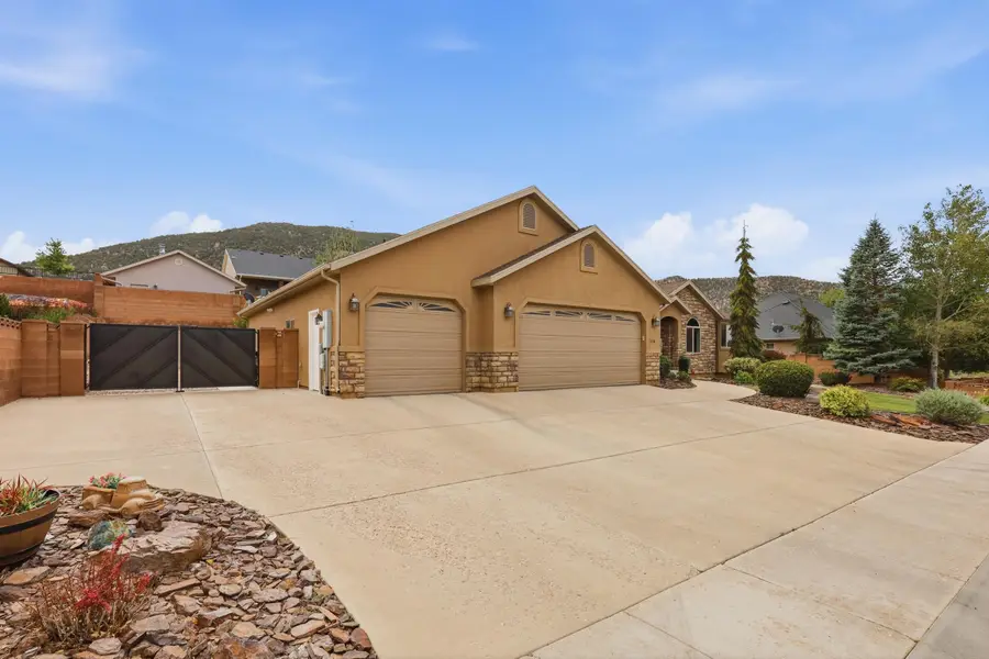 1116 E Fiddlers Canyon Rd, Cedar City, UT 84721 - #3