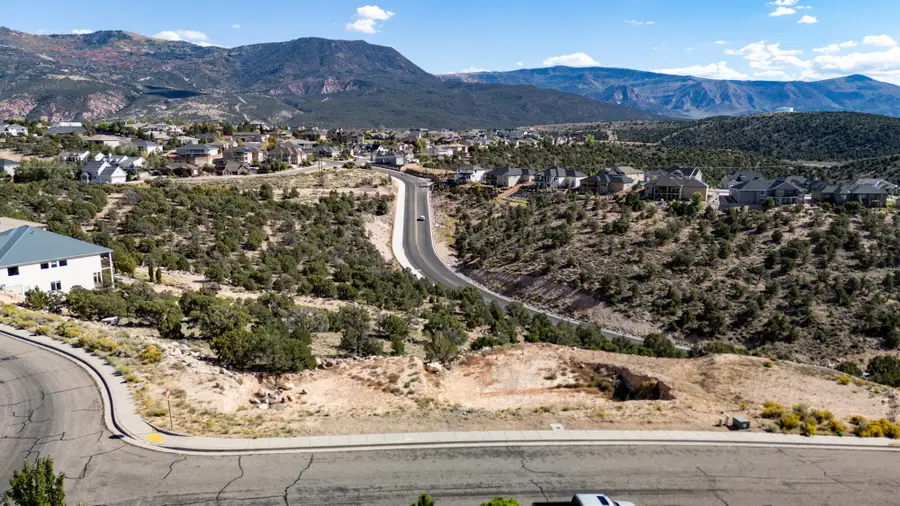 387 S Carmel Ridge Cir, Cedar City, UT 84720 - #3