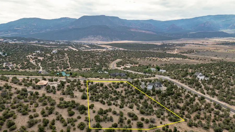 1870 S Hill Crest Dr, Cedar City, UT 84720 - #3
