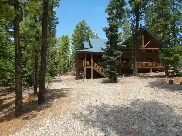 1525 N Henry Rd, Duck Creek Village, UT 84762