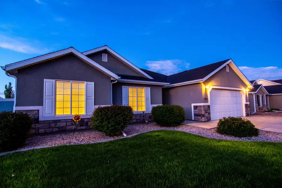 1894 W Gemini Meadows Ln, Cedar City, UT 84721 - #3