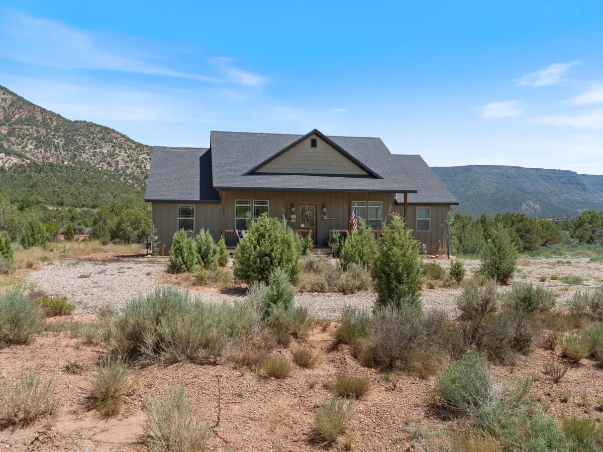 3014 E Badger Way, New Harmony, UT 84757 - #1