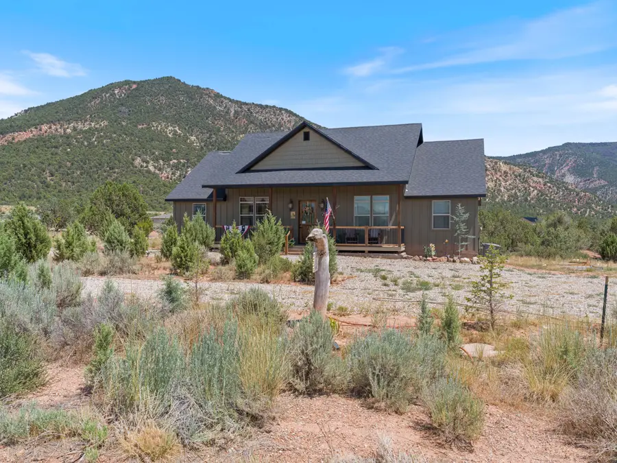 3014 E Badger Way, New Harmony, UT 84757 - #3