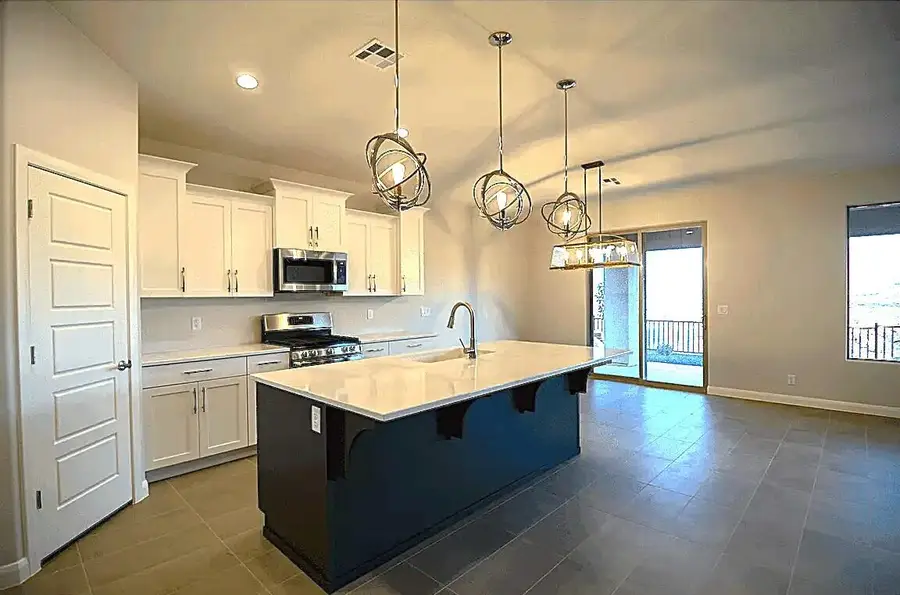 2715 W Trasimeno Dr, Saint George, UT 84770 - #3