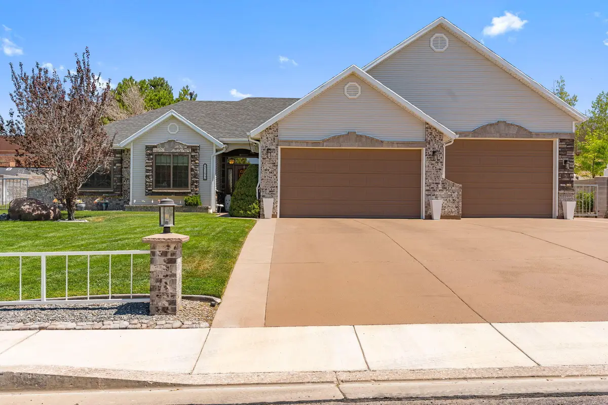 5192 N Juniper Ridge Rd, Enoch, UT 84721 - #1