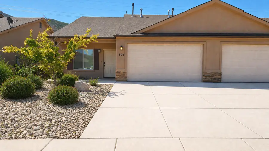 301 W Bristlecone Dr, Cedar City, UT 84720 - #2