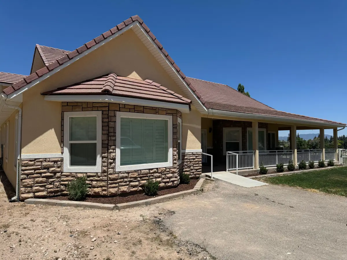 47 W 400, Parowan, UT 84761 - #1