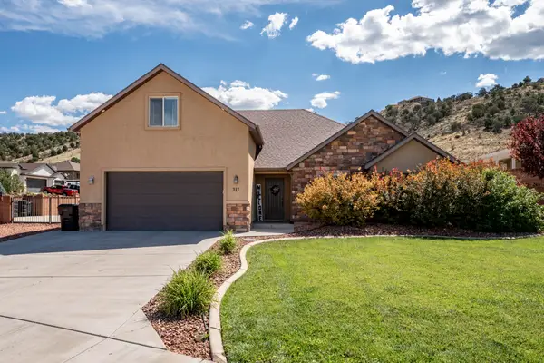 317 S Glen Canyon Dr, Cedar City, UT 84720