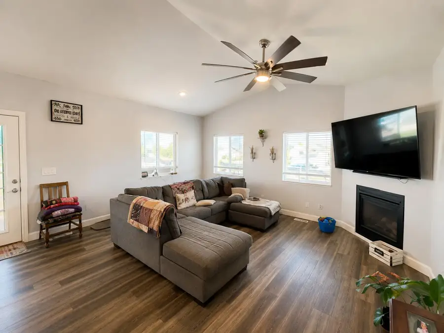 2358 W 4200 N, Cedar City, UT 84721 - #3