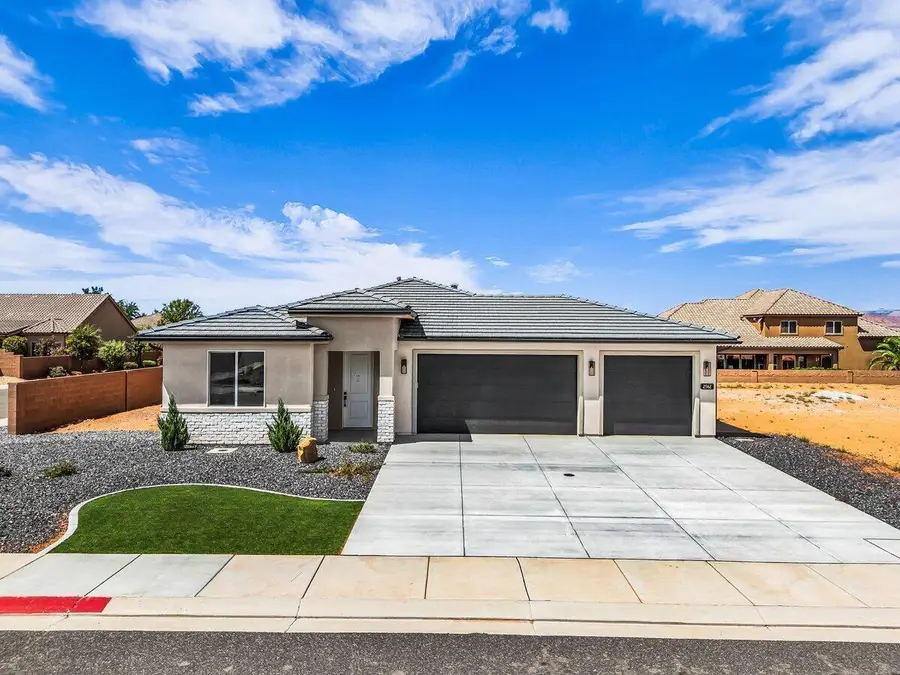 2562 S 3870, Hurricane, UT 84737 - #2