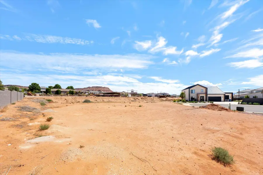 711 Crew St, Washington, UT 84780 - #2