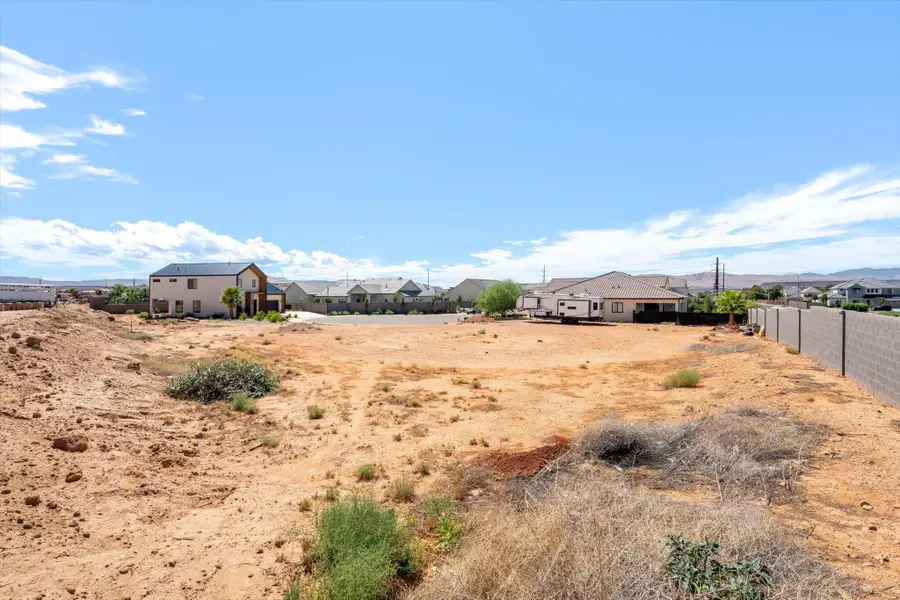711 Crew St, Washington, UT 84780 - #3