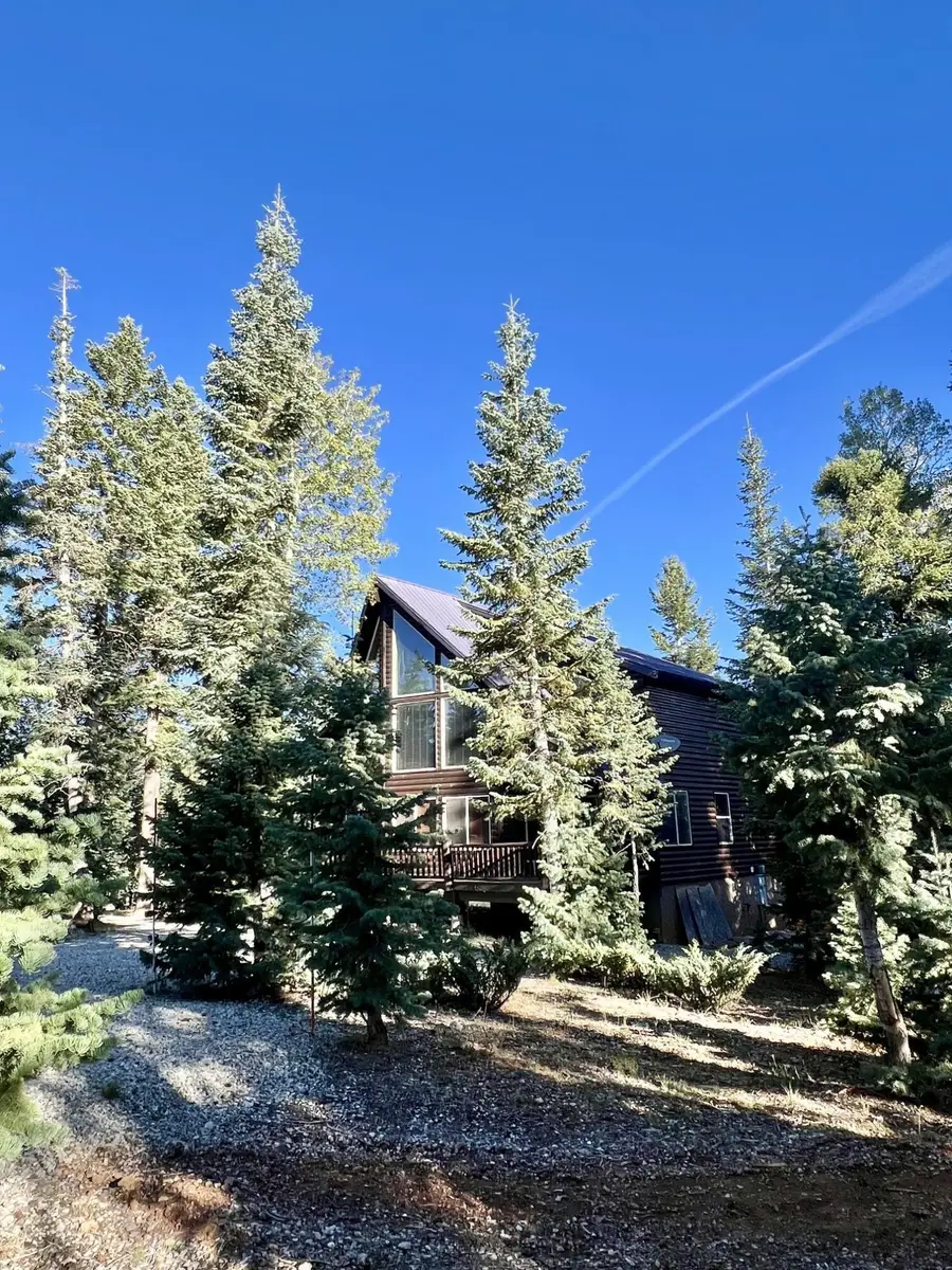 1255 E Redwood Rd, Duck Creek Village, UT 84762 - #2