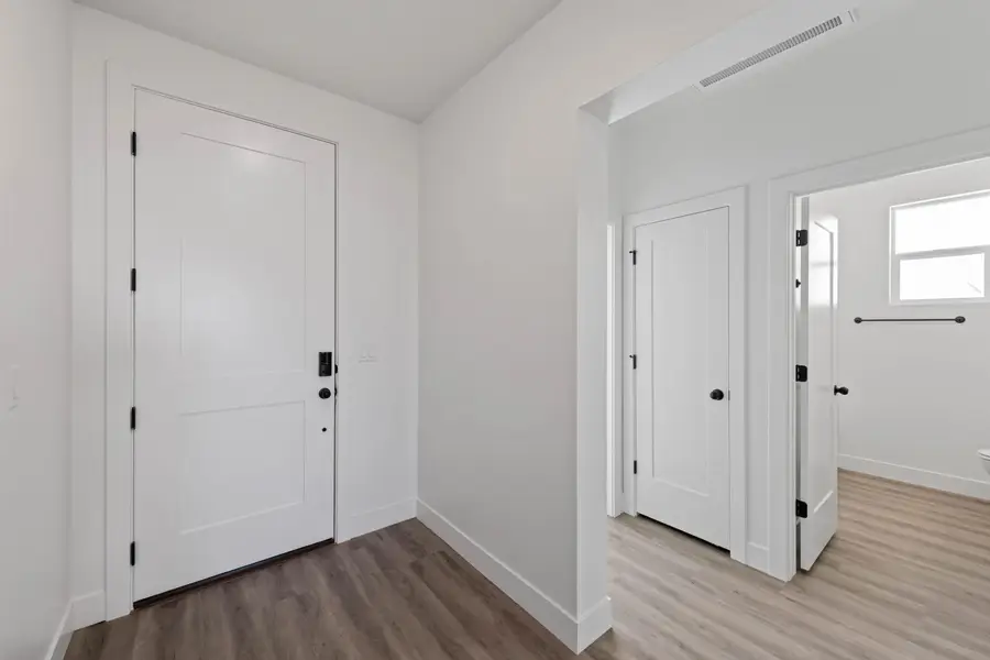336 W Rosie Lp, Cedar City, UT 84721 - #3