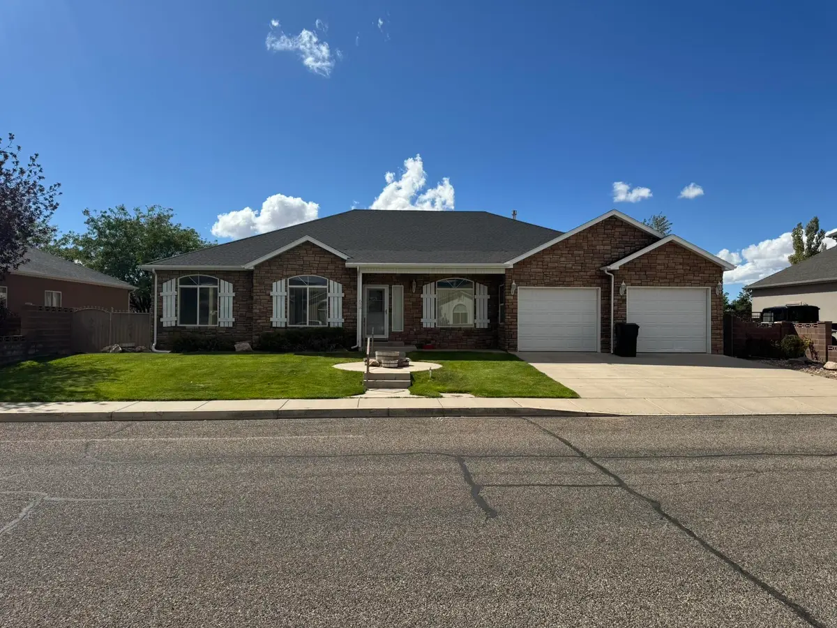 658 S Legacy Park Ave, Cedar City, UT 84720 - #1